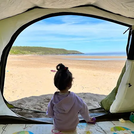 Happy Sandy Feet: Cozy Seaside Retreat in Youghal Exterior photo