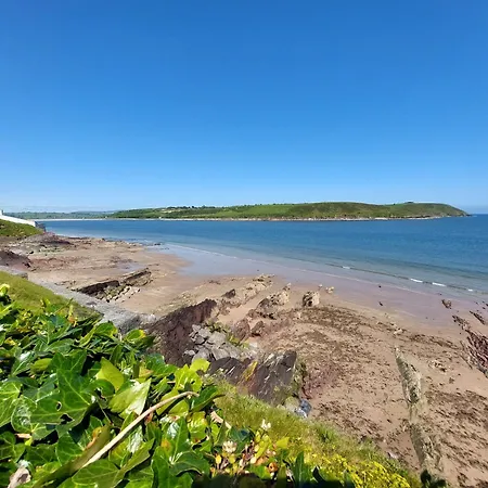 Happy Sandy Feet: Cozy Seaside Retreat in Youghal Exterior photo